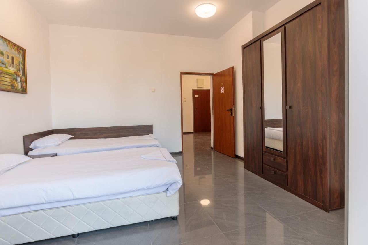 Seaside Guest Rooms Burgas City Exterior foto