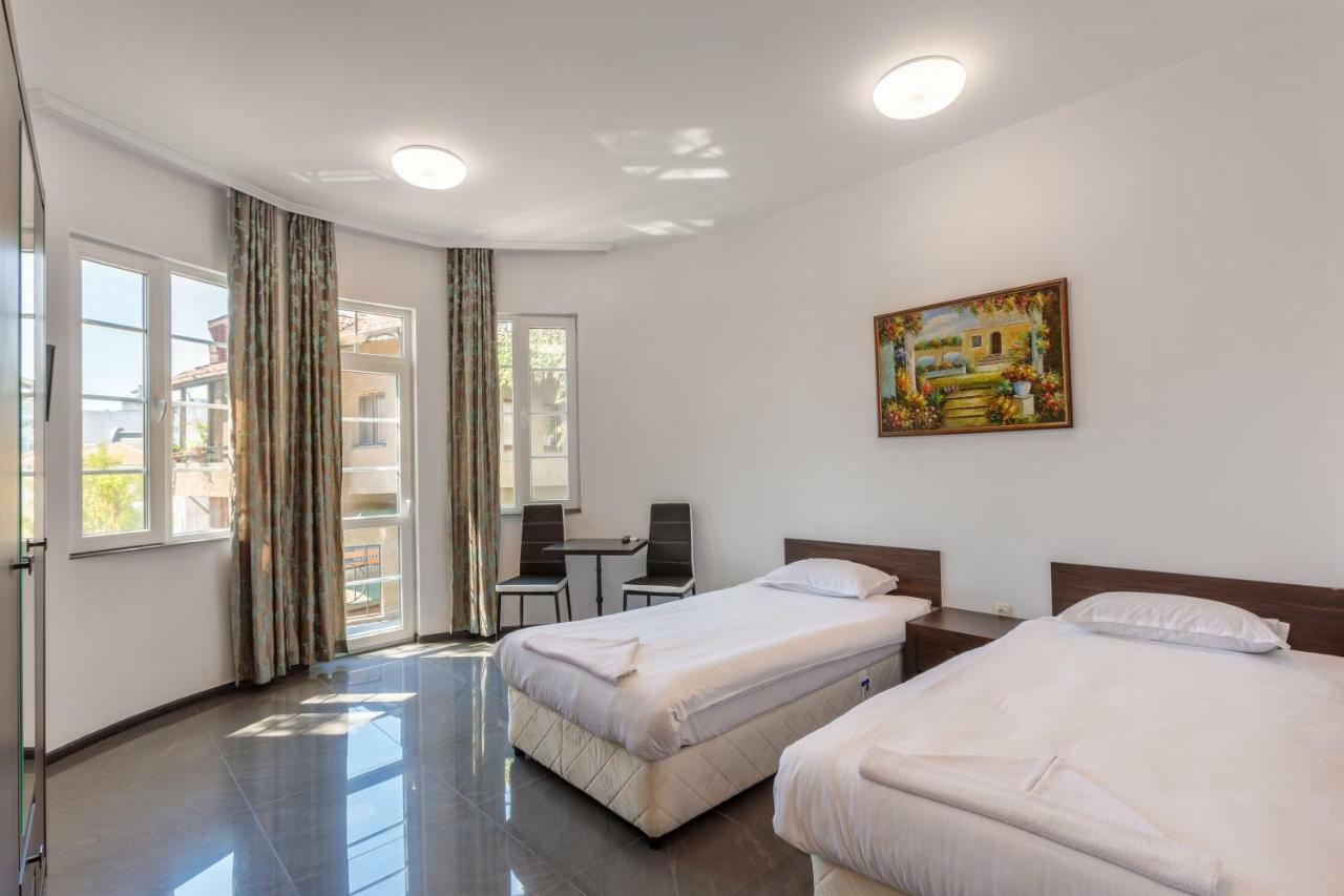 Seaside Guest Rooms Burgas City Exterior foto